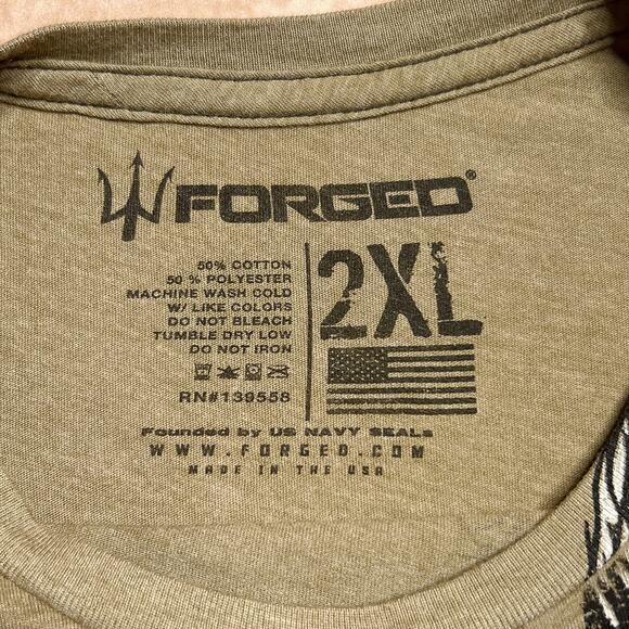 Forged Skull Headdress Tomahawk Print T-Shirt Khaki Green Short Sleeve Indie Y2K - Picture 4 of 5